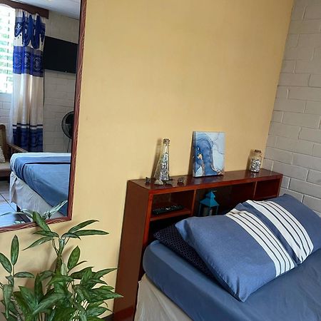 Pool House Hostel Санта-Ана Экстерьер фото